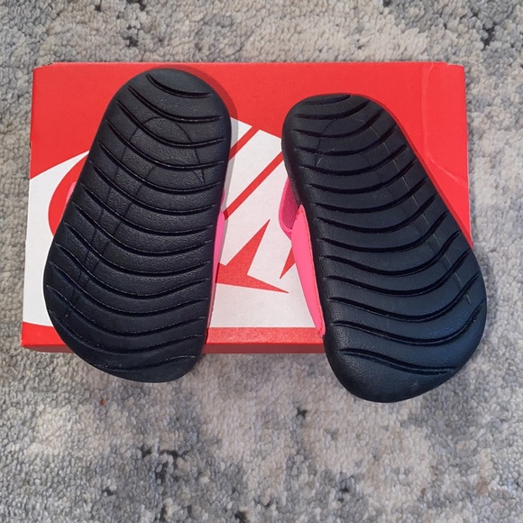 SOLD Nike | Slides - Picture 3 of 3